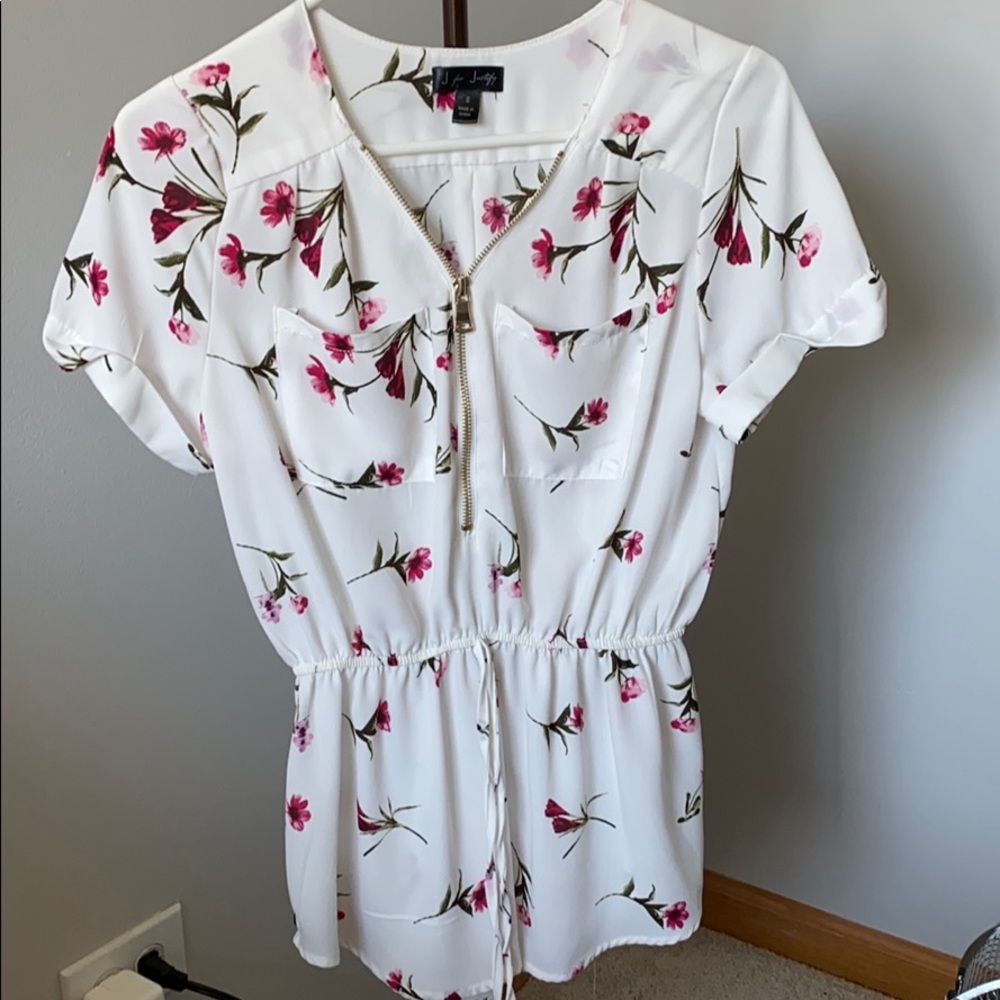 Floral dressy top